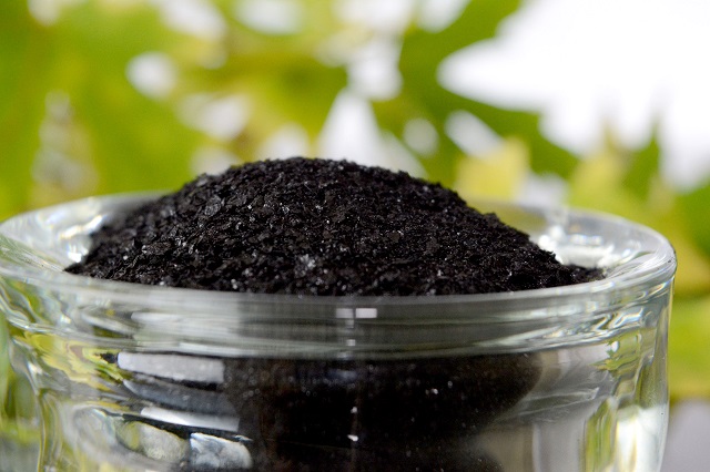 Các dạng axit humic: Dung dịch, dạng hạt và dạng bột